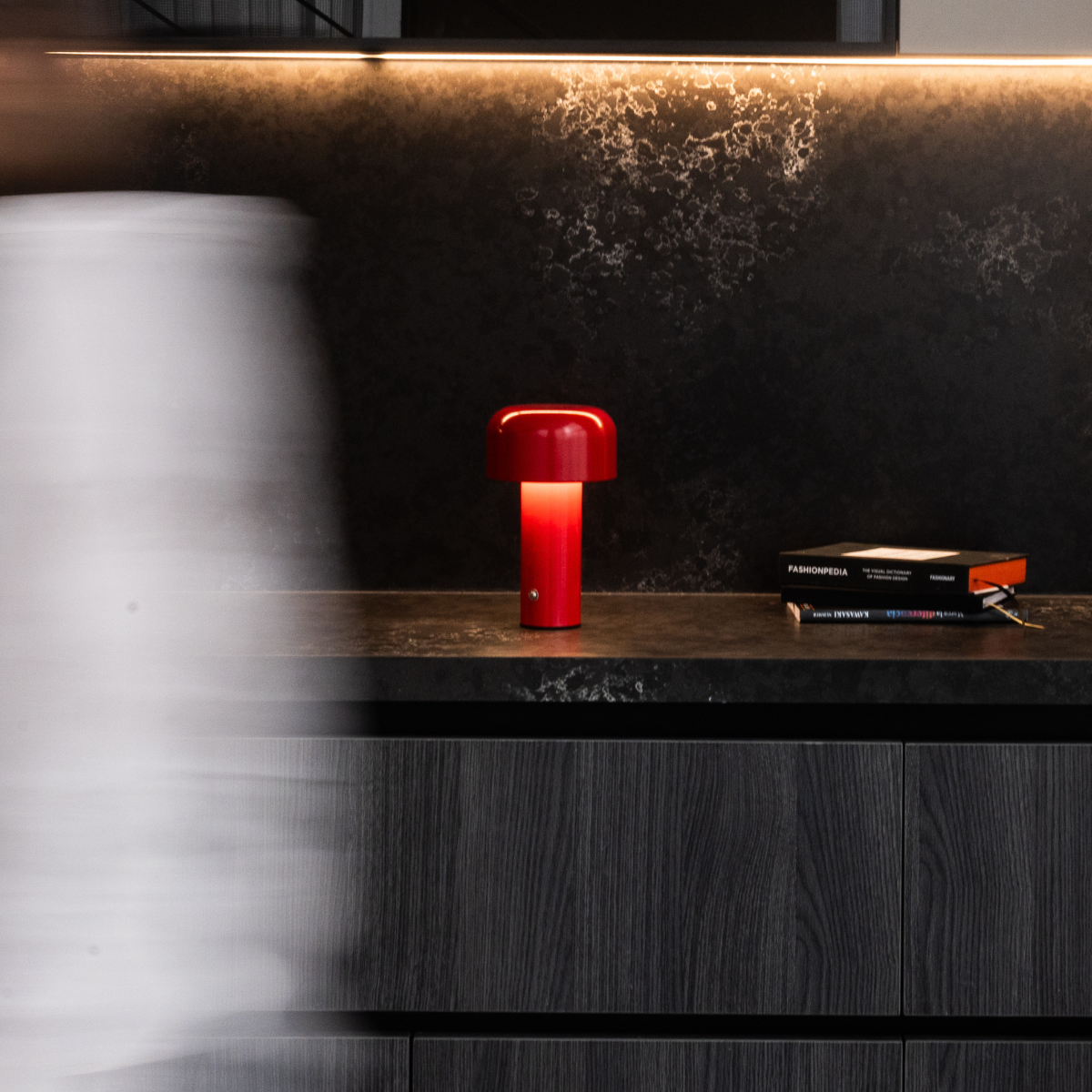 ORB T-LAMP RED